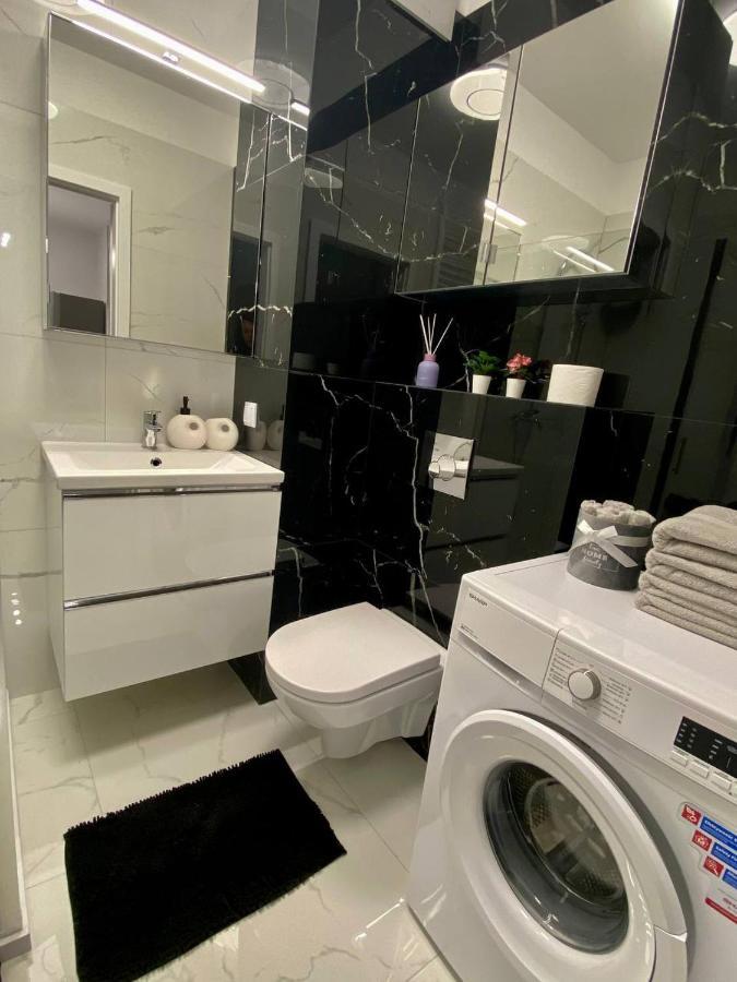 Apartment Mokotow Blisko Lotniska Chopina Varşova Dış mekan fotoğraf