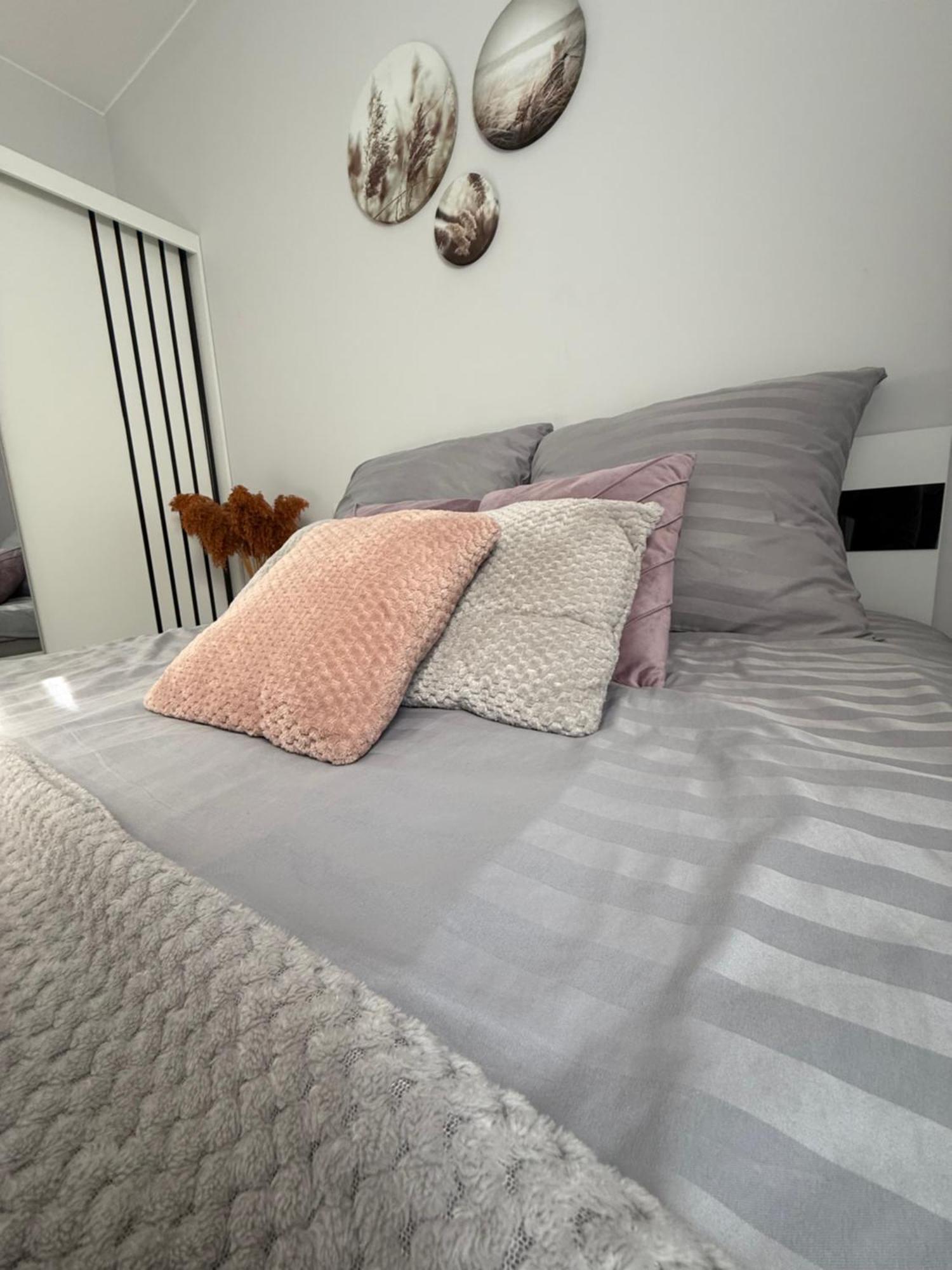 Apartment Mokotow Blisko Lotniska Chopina Varşova Dış mekan fotoğraf